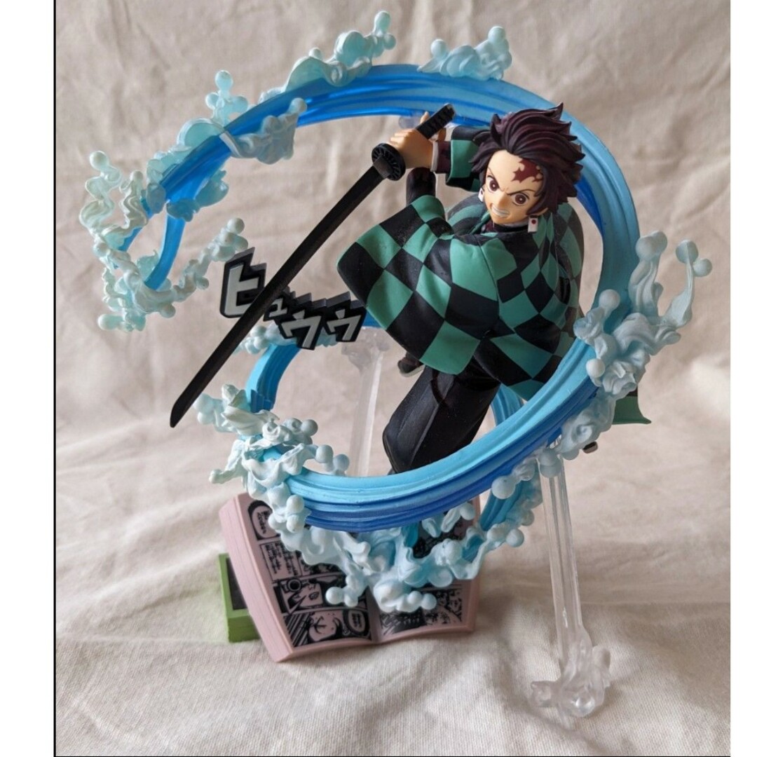 鬼滅の刃】竈門炭治郎フィギュア 水の呼吸 JUMP OUT HEROESの 鬼滅の刃】竈門炭治郎フィギュア 水の呼吸 JUMP OUT HEROESの