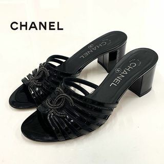 シャネル(CHANEL)の9219 シャネル パテント ココマーク サンダル ブラック (サンダル)