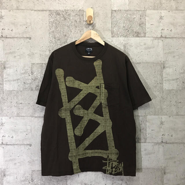 STUSSY(ステューシー)のSTUSSY/ステューシー ロゴ プリントカットソー/Tシャツ  ブラウン メンズのトップス(Tシャツ/カットソー(半袖/袖なし))の商品写真