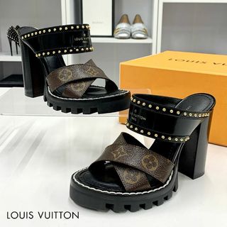 ルイヴィトン(LOUIS VUITTON)の9252 ヴィトン スタートレイルライン レザー モノグラム スタッズ サンダル(サンダル)