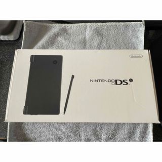 ニンテンドウ(任天堂)のニンテンドー DSi ブラック 未開封 フィルム ケース SDカードセット(携帯用ゲーム機本体)