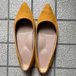 UNIQLOスエード黄色パンプス23cm(ハイヒール/パンプス)