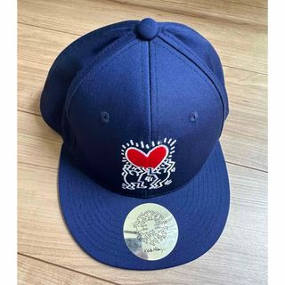 キースヘリング(KEITH HARING)の限定品　新品未使用　キースヘリング　ストレートキャップ　(キャップ)