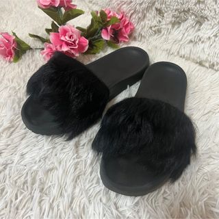 アグ(UGG)のUGG 定価13200円　ファーサンダル　スリッパ　ブラック　24cm アグ(サンダル)