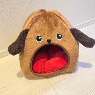 猫　ドーム型　ベッド　クッション　犬形　アミーゴ　かわいい