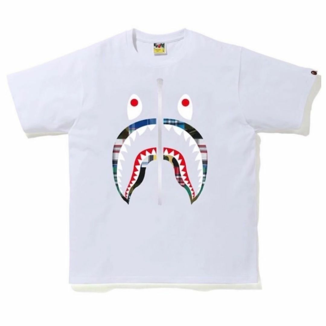 A BATHING APE(アベイシングエイプ)のBAPE 半袖Tシャツ メンズ ホワイト シャーク Lサイズ メンズのトップス(Tシャツ/カットソー(半袖/袖なし))の商品写真