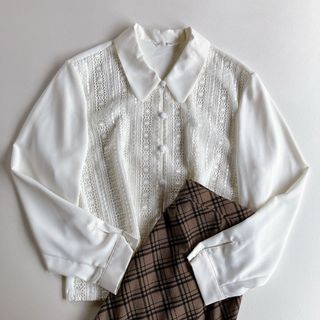 グリモワール(Grimoire)のused レトロ 花レース 白 ブラウス 古着 ヴィンテージ vintage(シャツ/ブラウス(長袖/七分))