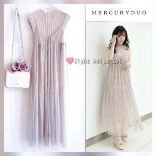 マーキュリーデュオ(MERCURYDUO)の美品 MERCURYDUO プリーツチュールキャミセットワンピース(ロングワンピース/マキシワンピース)