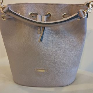 IANNE(ハンドバッグ)のフリマアイテム一覧 IANNE(ハンドバッグ)のフリマアイテム一覧