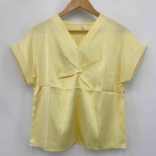Y．C　イエロー　黄色　サイズM　 レディース 半袖シャツ/ブラウス(カットソー(半袖/袖なし))