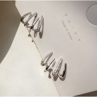 シルバー ピアス オシャレ 連続ピアス キラキラ アクセサリー(ピアス)