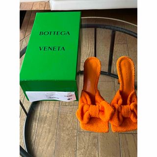 ボッテガヴェネタ(Bottega Veneta)のボッテガヴェネタ　オレンジサンダル　35.5(サンダル)