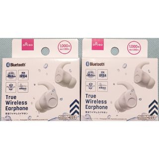 ダイソー(DAISO)の新品防水 2個 DAISO 完全ワイヤレスイヤホン Bluetooth 匿名配送(ヘッドフォン/イヤフォン)