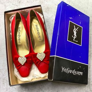 イヴサンローラン(Yves Saint Laurent)の未使用 YSL イヴサンローラン ハートビジュー ベロアリボン レザー パンプス(ハイヒール/パンプス)