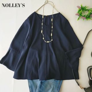 ノーリーズ(NOLLEY'S)のノーリーズ　ネイビー　七分袖ブラウス　Ｓ　フレアスリーブ　きれいめ(シャツ/ブラウス(長袖/七分))