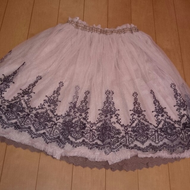 axes femme(アクシーズファム)のアクシーズ☆刺繍スカート レディースのスカート(ひざ丈スカート)の商品写真