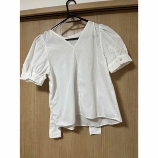 INGNI  イング　トップス　白　白色(Tシャツ(半袖/袖なし))