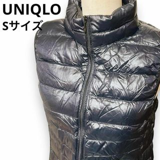 ユニクロ(UNIQLO)のユニクロ ダウンベスト アウター ダウンジャケット ベスト 袖なし シンプル 黒(ダウンジャケット)