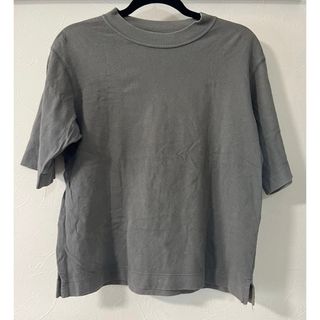 ユニクロ(UNIQLO)の【匿名配送】ユニクロ コットンリラックスボクシーT(半袖) Mサイズ グレー(Tシャツ(半袖/袖なし))