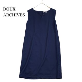 ドゥアルシーヴ(Doux archives)の美品 ドゥアルシーヴ 大人可愛い パール ワンピース ネイビー Mサイズ(ひざ丈ワンピース)