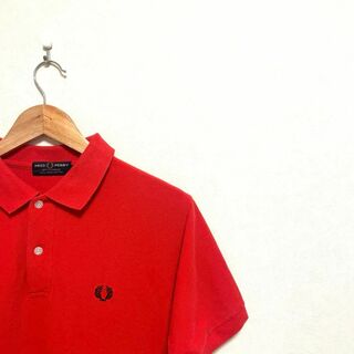 フレッドペリー(FRED PERRY)のフレッドペリー　ポロシャツ　レッド　赤　M(ポロシャツ)