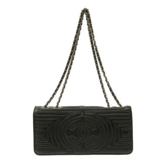 シャネル(CHANEL)のCHANEL(シャネル) ショルダーバッグ - 黒 チェーンショルダー エナメル（レザー）(ショルダーバッグ)