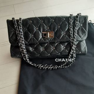 シャネル(CHANEL)のCHANELマトラッセ2.55スタッズショルダーチェーンバッグ(ショルダーバッグ)