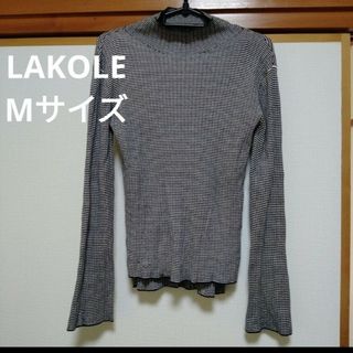 ラコレ(LAKOLE)のラコレ　ハイネックニットトップス　Mサイズ　ブラック　サイドスリット　長袖(ニット/セーター)