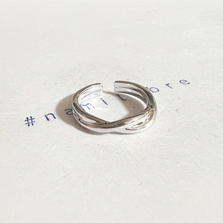 シルバーリング 925 ツイスト シンプル  幅細 ミニマリスト 韓国 指輪①(リング(指輪))