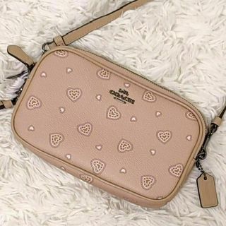 コーチ(COACH)の★未使用に近い★COACH　コーチ　ショルダーバッグ　ハート柄(ショルダーバッグ)