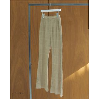 トゥデイフル(TODAYFUL)のanuke  Shirring Slit Pants ベージュ(カジュアルパンツ)