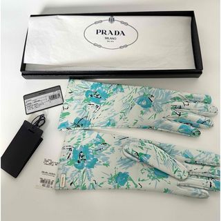 プラダ(PRADA)のPrada プラダ　花柄　プリントレザー手袋　正規品(手袋)