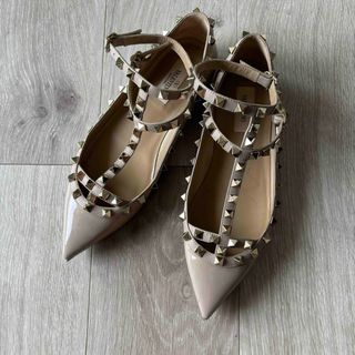 VALENTINO(バレエシューズ)のフリマアイテム一覧 VALENTINO(バレエシューズ)のフリマアイテム一覧
