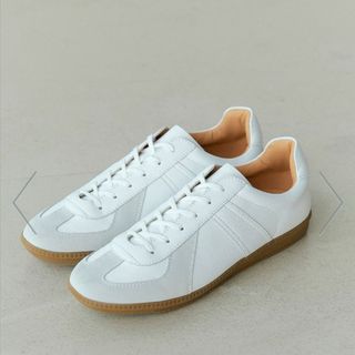 ユナイテッドアローズ(UNITED ARROWS)のジャーマントレーナー　レザー　スニーカー　白　GERMAN TRAINeR(スニーカー)