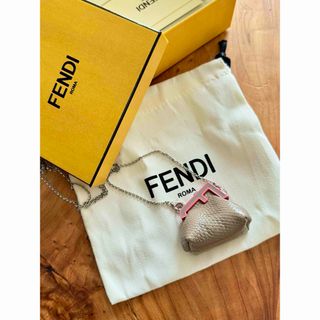 フェンディ(FENDI)の【新品・未使用】2023年モデル FENDI ファースト マイクロ チャーム(ショルダーバッグ)