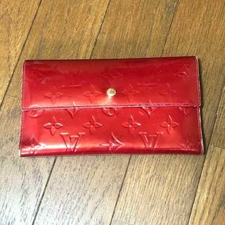 ルイヴィトン　ヴェルニ　長財布　LV LOUIS VUITTON(財布)