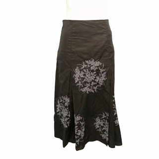 アルマーニエクスチェンジ(ARMANI EXCHANGE)のアルマーニエクスチェンジ ロングスカート フレアスカート 刺繍 花柄 ブラウン(ロングスカート)