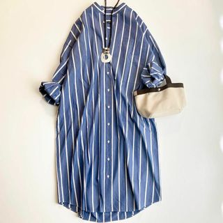 ニコルソンアンドニコルソン(nicolson&nicolson)の美品✳︎ニコルソン&ニコルソン ブルーストライプシャツワンピース バンドカラー(ロングワンピース/マキシワンピース)