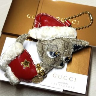 グッチ(Gucci)のグッチ グッチョリ チワワ キーホルダー チャーム クリスマス限定 犬 付属品(キーホルダー)