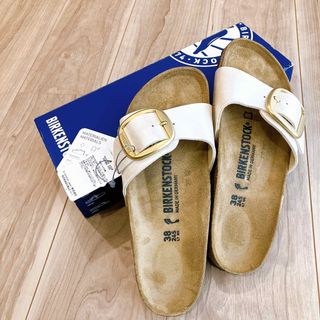 ビルケンシュトック(BIRKENSTOCK)のBIRKENSTOCK サンダル　＊新品未使用タグ付き＊(サンダル)