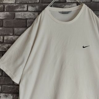 ナイキ(NIKE)の超オーバーサイズNIKEスウッシュ刺繍ワンポイントロゴtシャツTシャツナイキ(Tシャツ/カットソー(半袖/袖なし))