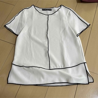 ザラ(ZARA)のZARA パイピング半袖カットソー　XS(Tシャツ(半袖/袖なし))