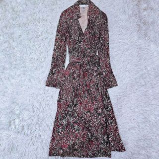 ダイアンフォンファステンバーグ(DIANE von FURSTENBERG)の美品☆ダイアンフォンファステンバーグ ラップワンピース パイソン 総柄 シルク(ひざ丈ワンピース)