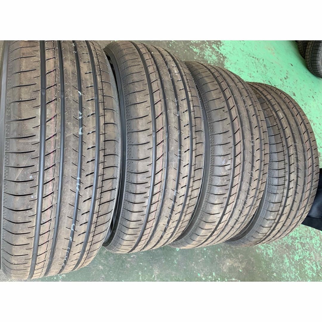 ヨコハマ - 新車外し新品YOKOHAMAタイヤ205/55r17 4本セットの ヨコハマ - 新車外し新品YOKOHAMAタイヤ205/55r17 4本セットの
