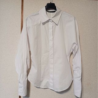 ザラ(ZARA)のZARA ブラウス 美品 Sくらい(シャツ/ブラウス(長袖/七分))