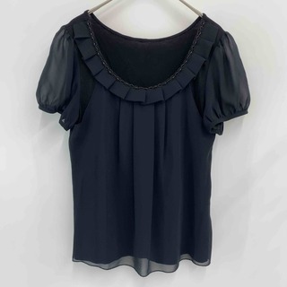 petit poudre プチプードル　黒　ブラック　首回りビーズ　日本製　  レディース Tシャツ（半袖）(Tシャツ(半袖/袖なし))
