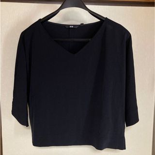 ユニクロ(UNIQLO)の【新品未使用】ユニクロ　ドレープブラウス　七分袖　Ｍサイズ(シャツ/ブラウス(長袖/七分))