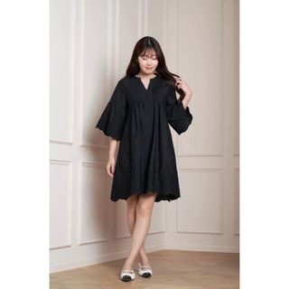 Her lip to - Embroidery Poplin Mini Dress  black