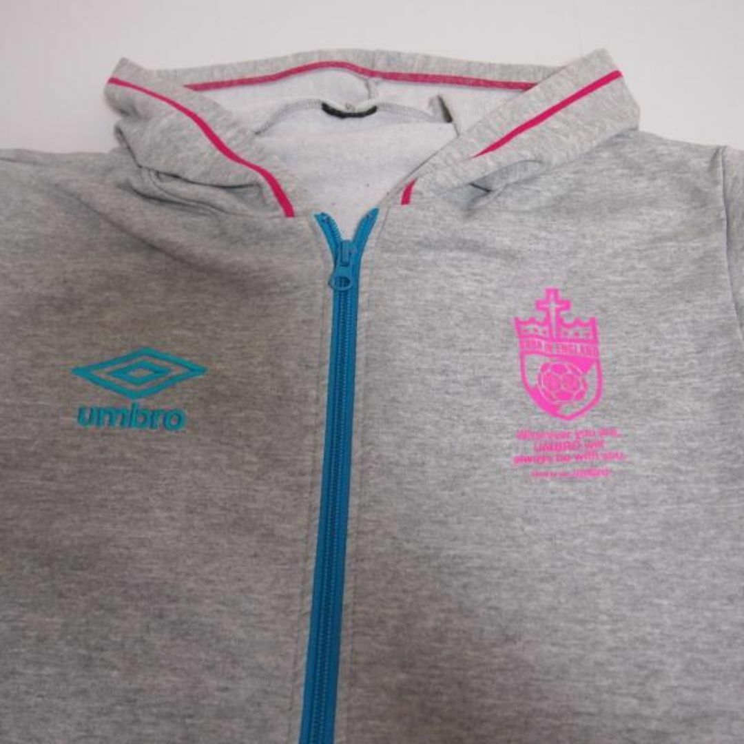 UMBRO(アンブロ)の古着 ジュニア160 umbro/アンブロ スウェットパーカー フード フルジップ サッカー フットサル レディースL相当 グレー UCA3353J スポーツ/アウトドアのサッカー/フットサル(ウェア)の商品写真