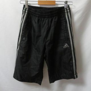 アディダス(adidas)の【中古】 【送料無料】 古着 メンズM adidas/アディダス 裏メッシュ ハーフパンツ 短パン スポーツ カジュアル 運動 ブラック 346109(ジャージ)